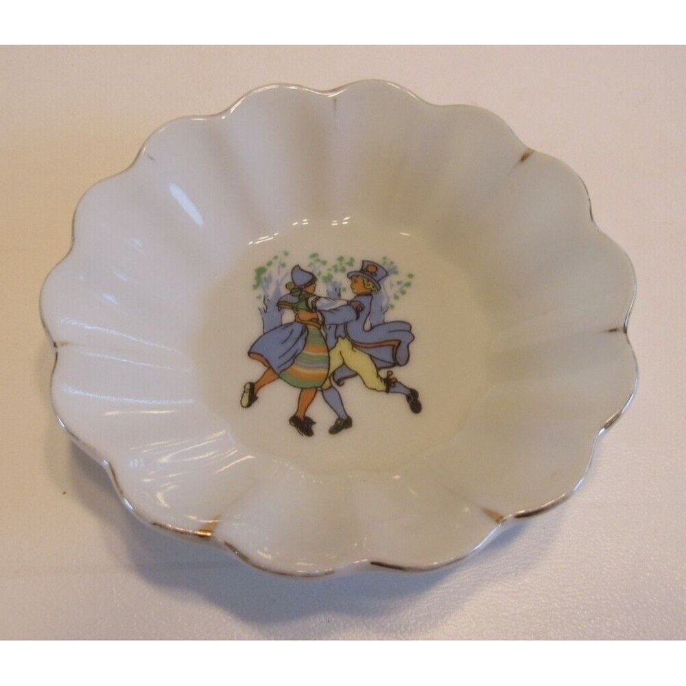 Vintage Porcelain Trinket Dish Dancing Couple Made in Japan Scalloped Edges